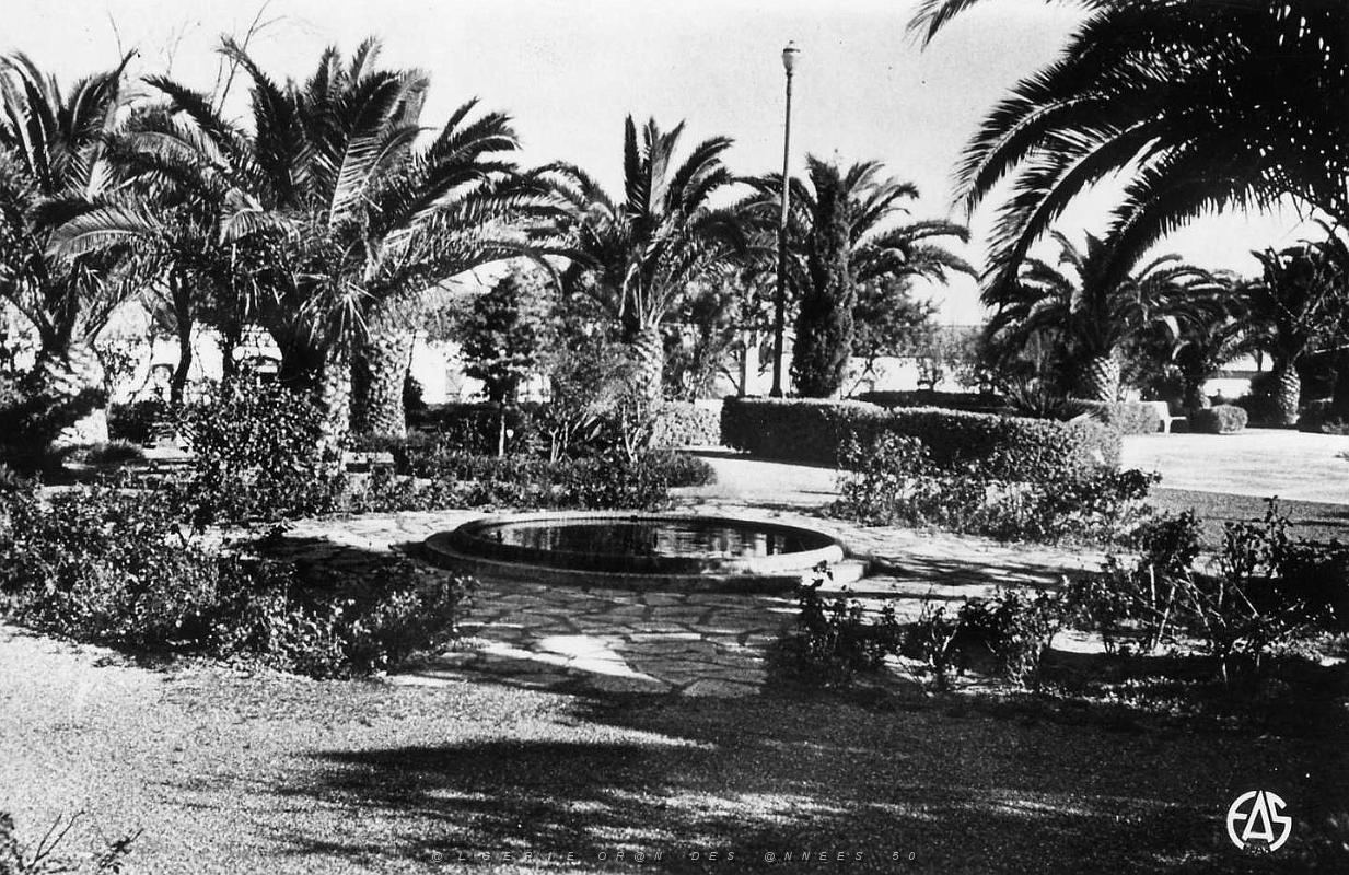 Cassaigne 505- Jardin public COLLECTION DES AMIS DE ND DE SANTA CRUZ.jpg